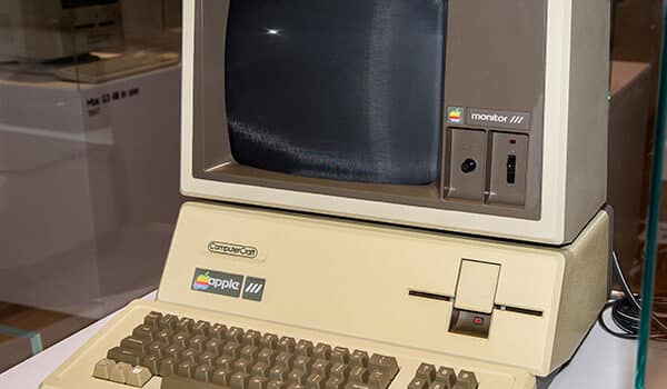 histoire internet ordinateur